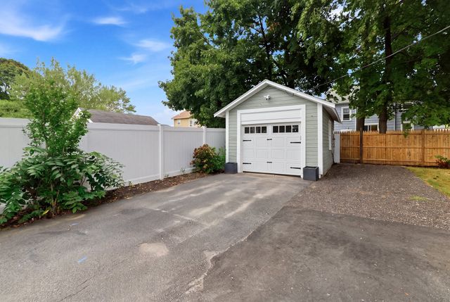 43 Standish St, Weymouth, MA 02191