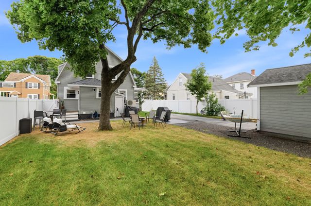 43 Standish St, Weymouth, MA 02191