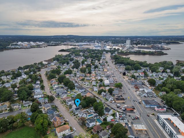 43 Standish St, Weymouth, MA 02191