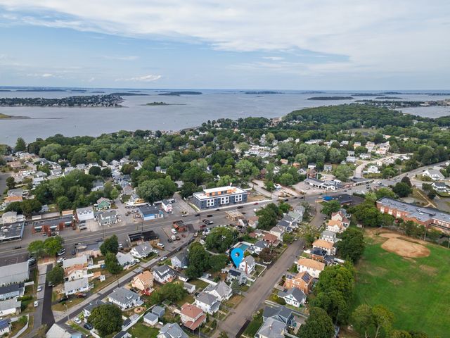 43 Standish St, Weymouth, MA 02191