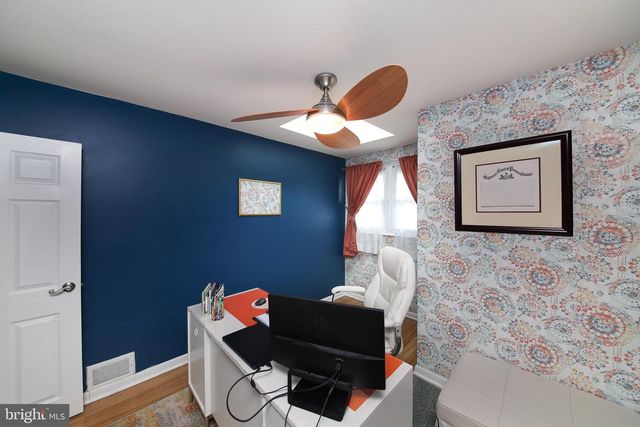 3072 RICHLIEU RD, Bensalem, PA 19020