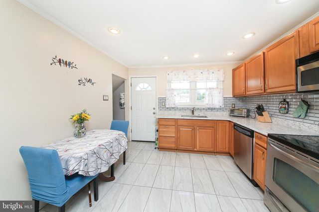 3072 RICHLIEU RD, Bensalem, PA 19020