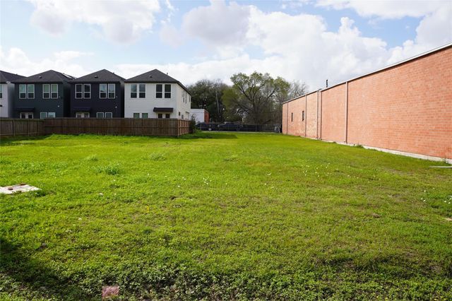 6315 Eastwood Street, Houston, TX 77021