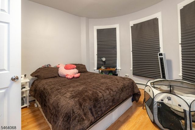 26 Reid St, Elizabeth City, NJ 07201
