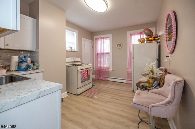 26 Reid St, Elizabeth City, NJ 07201