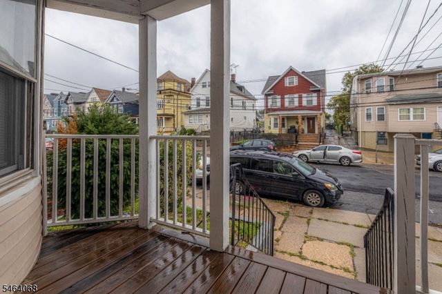 26 Reid St, Elizabeth City, NJ 07201