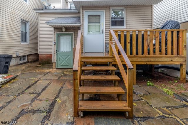 26 Reid St, Elizabeth City, NJ 07201