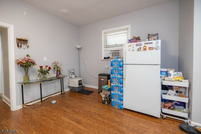 26 Reid St, Elizabeth City, NJ 07201