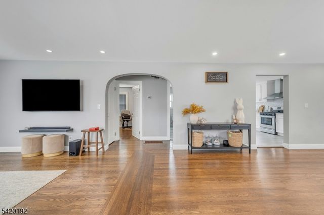 162 Norwood Ave, North Plainfield Boro, NJ 07060