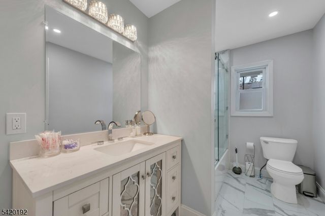 162 Norwood Ave, North Plainfield Boro, NJ 07060