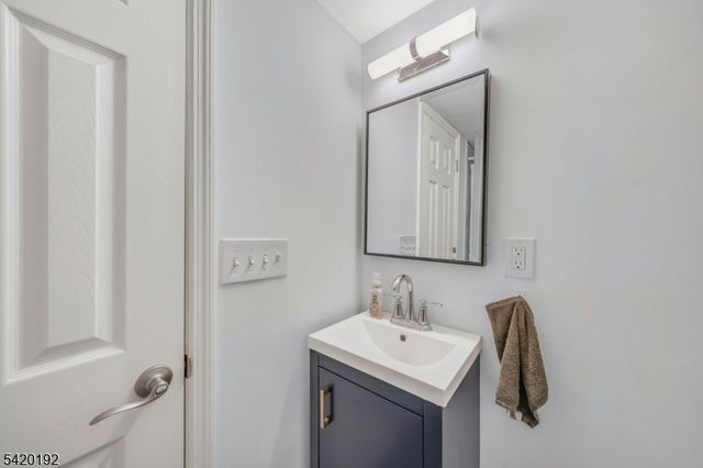 162 Norwood Ave, North Plainfield Boro, NJ 07060