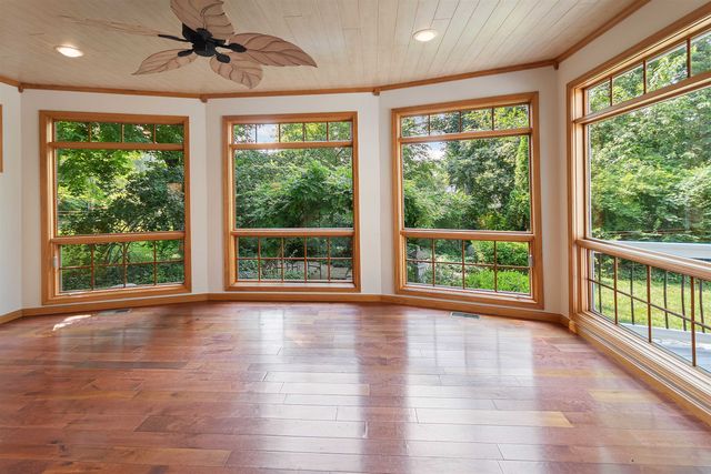 623 Edmar Drive, Peninsula Twp, MI 49686