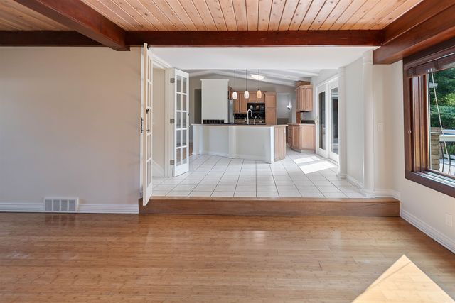 623 Edmar Drive, Peninsula Twp, MI 49686