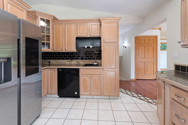 623 Edmar Drive, Peninsula Twp, MI 49686