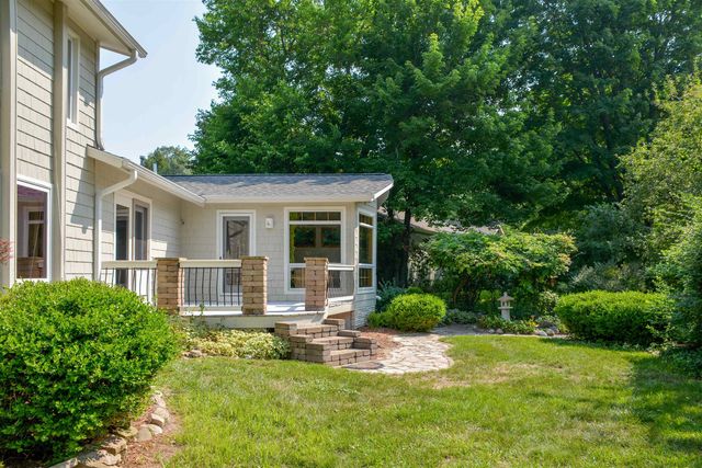 623 Edmar Drive, Peninsula Twp, MI 49686