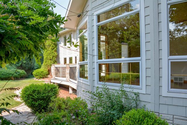 623 Edmar Drive, Peninsula Twp, MI 49686