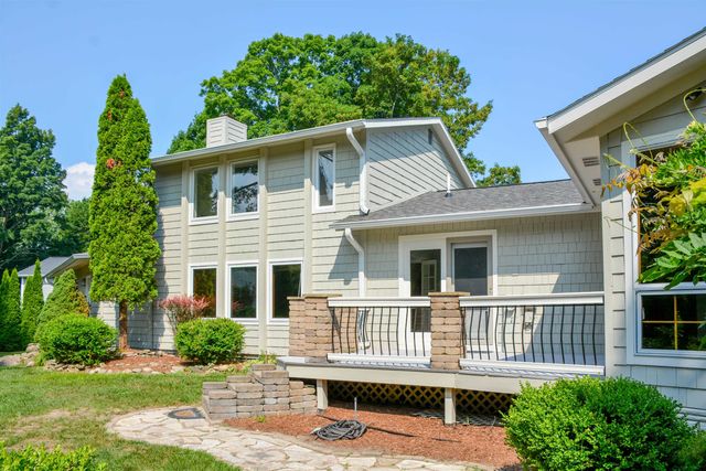 623 Edmar Drive, Peninsula Twp, MI 49686