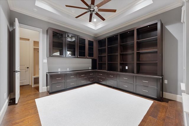 19 Paloma Bend Place, Spring, TX 77389