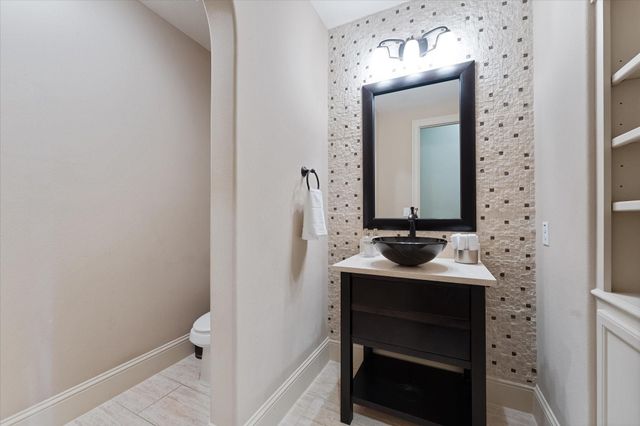 19 Paloma Bend Place, Spring, TX 77389