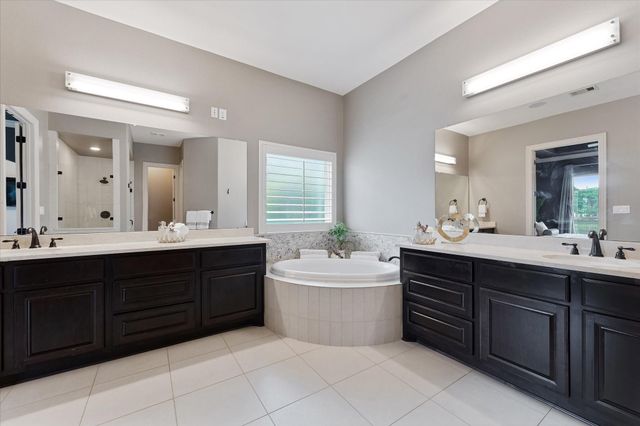 19 Paloma Bend Place, Spring, TX 77389
