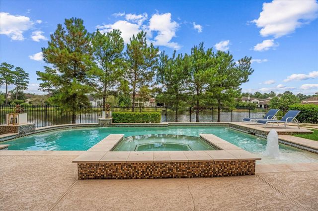 19 Paloma Bend Place, Spring, TX 77389