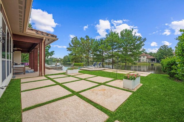 19 Paloma Bend Place, Spring, TX 77389