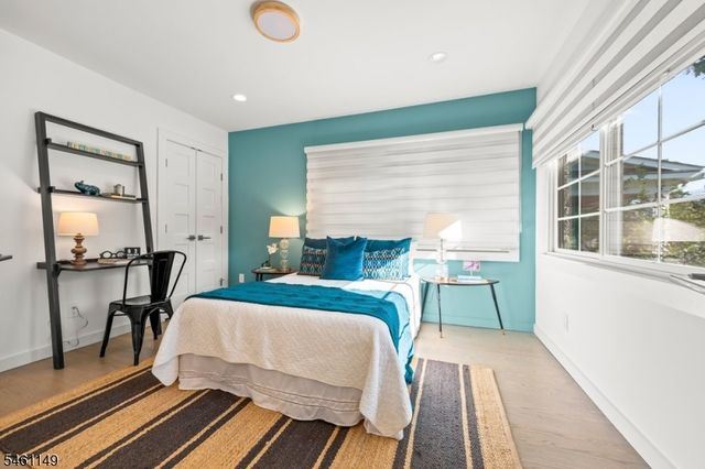 33 S Mountain Rd, Millburn Twp., NJ 07041