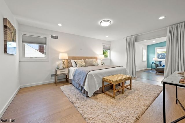 33 S Mountain Rd, Millburn Twp., NJ 07041