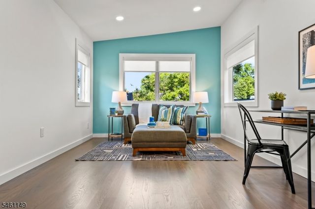 33 S Mountain Rd, Millburn Twp., NJ 07041
