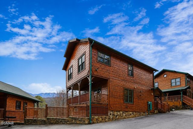 832 Resort Way, Gatlinburg, TN 37738