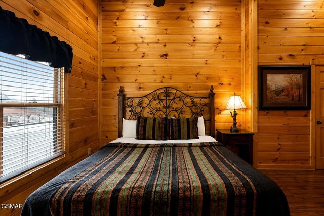 832 Resort Way, Gatlinburg, TN 37738