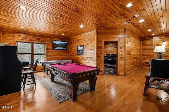 832 Resort Way, Gatlinburg, TN 37738