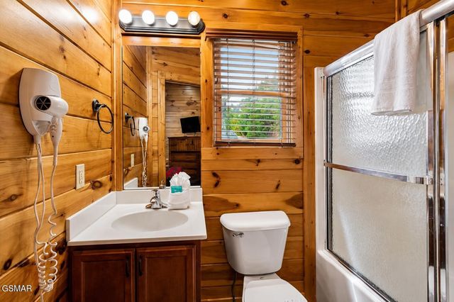 832 Resort Way, Gatlinburg, TN 37738