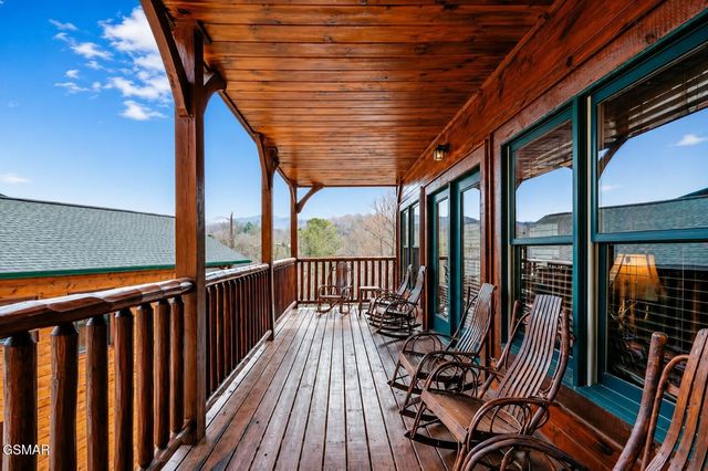 832 Resort Way, Gatlinburg, TN 37738