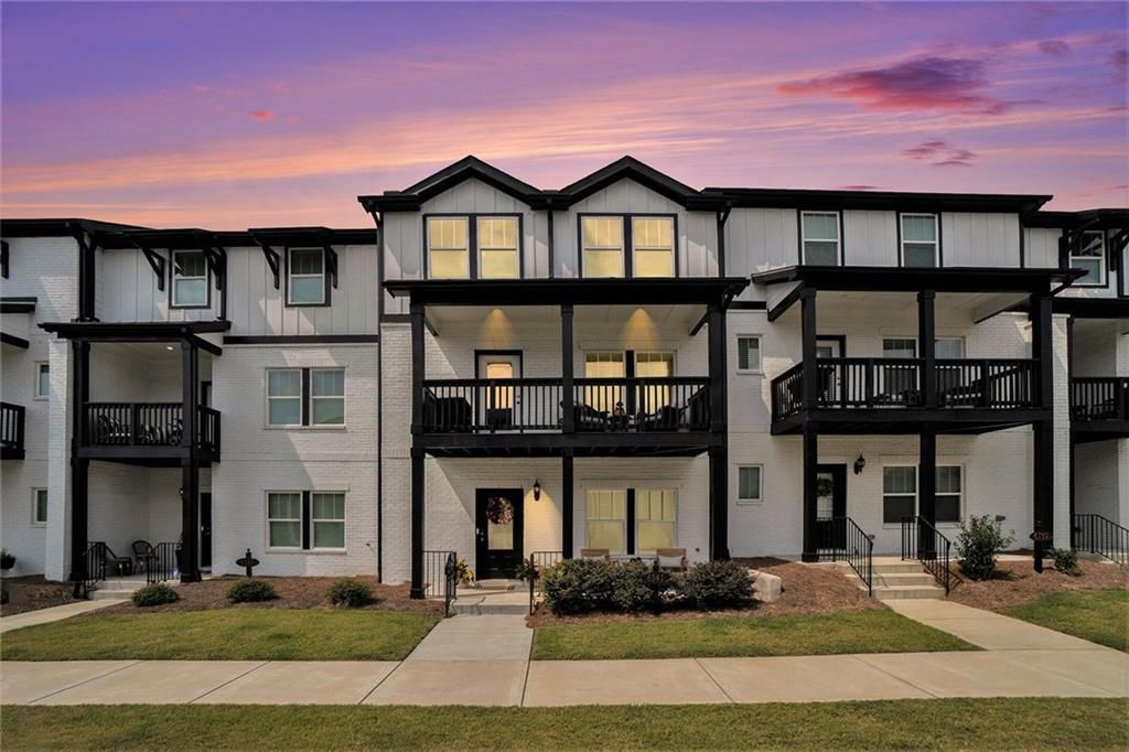 6141 Ogeechee SE Road, Smyrna, GA 30126