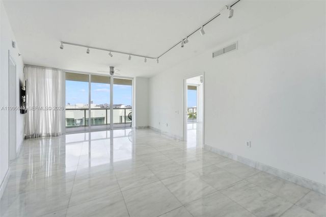 450 Alton Rd 910, Miami Beach, FL 33139