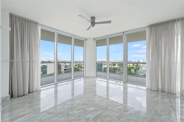 450 Alton Rd 910, Miami Beach, FL 33139