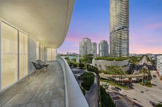 450 Alton Rd 910, Miami Beach, FL 33139