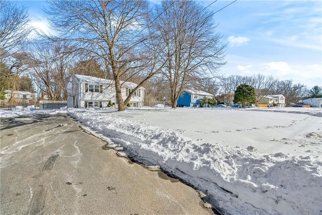 132 Palmer Avenue, Warwick, RI 02889