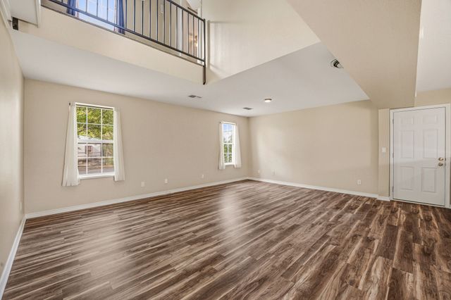 302 Hill Street, Glen Rose, TX 76043