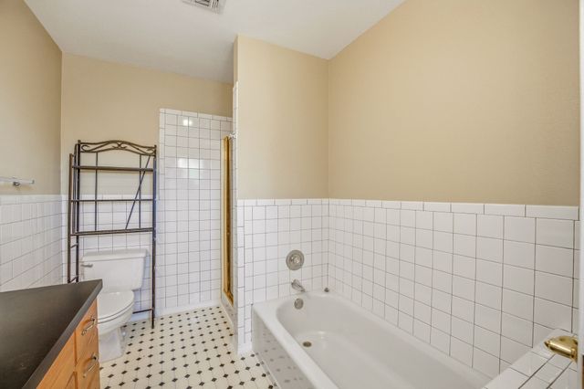 302 Hill Street, Glen Rose, TX 76043