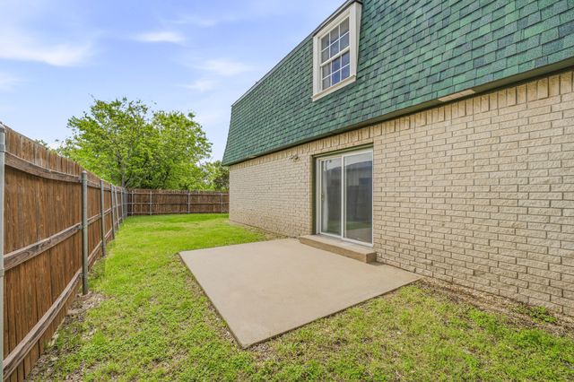 302 Hill Street, Glen Rose, TX 76043