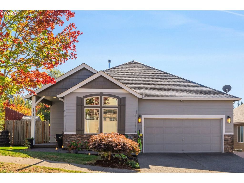 39584 WALL St, Sandy, OR 97055