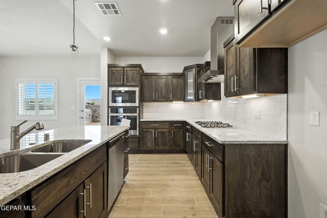 5689 Las Ramblas Avenue, El Paso, TX 79934