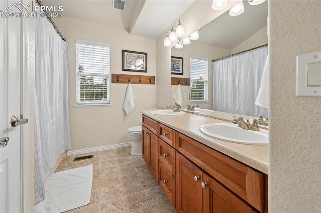 Image 33 of property listing at 6153 Gunslinger Drive, Colorado Springs, CO 80923