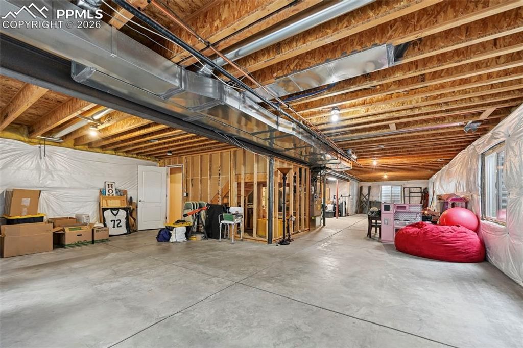 Image 37 of property listing at 6153 Gunslinger Drive, Colorado Springs, CO 80923