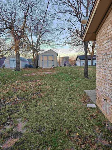 1106 Gifford Drive, Granbury, TX 76048