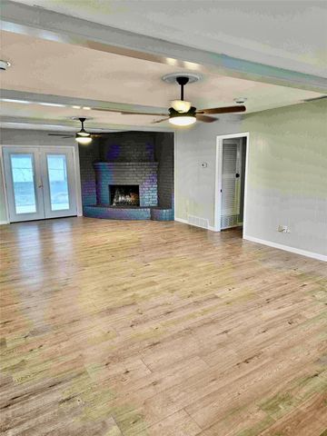 1106 Gifford Drive, Granbury, TX 76048