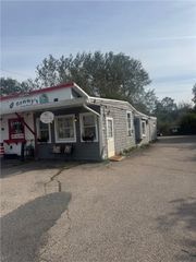 12 Sand Hill Cove Road Road, Narragansett, RI 02882