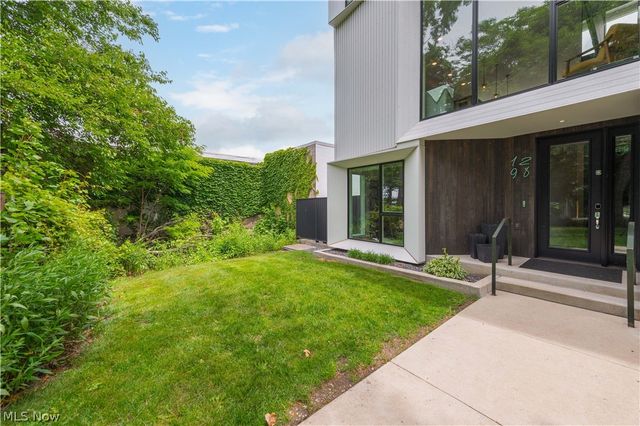 1298 W 58th Street, Cleveland, OH 44102